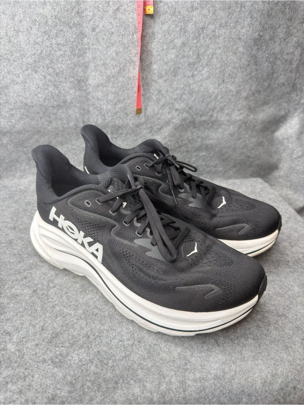 HOKA Clifton 10 Men’s 10 Black White Running Shoes Sneakers 1162030